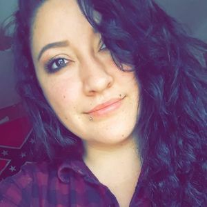 Meet your Posher, Angie